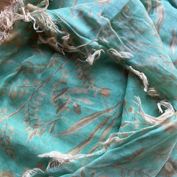 🌟 Host Pick 🌟 Spell Maisie Travel Scarf in Vintage Turquoise - Picture 10 of 11